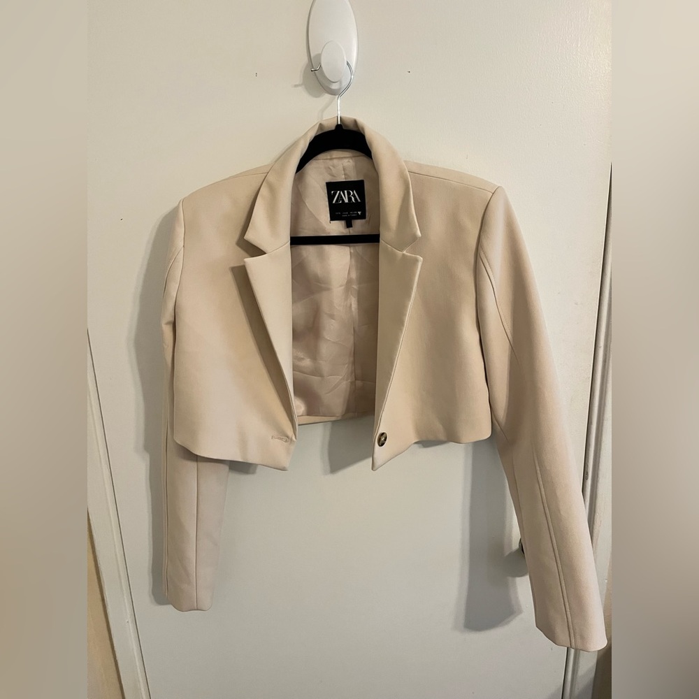Zara crop blazer jacket